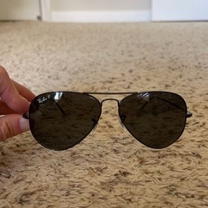 Ray-Ban aviator total black sunglasses